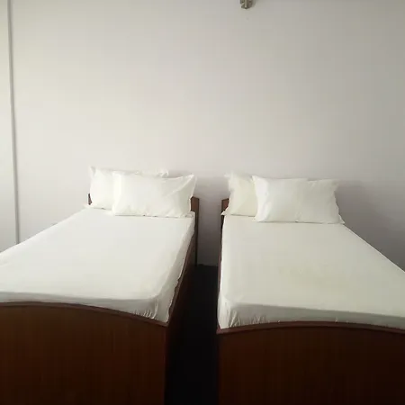 Lost Garden Apartment & Guest House